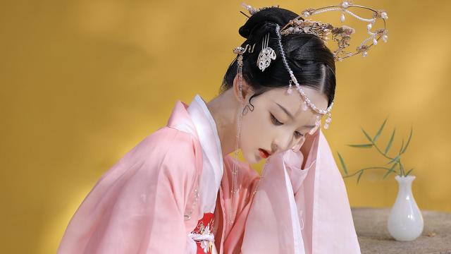 3d高清电视机(tcl3d云电视怎么样？价格多少)
