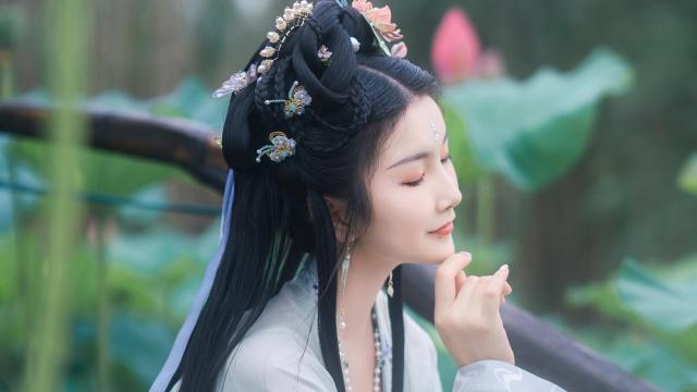 奥克斯空调奥精灵，为你打造舒适高效的空气环境