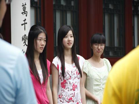 甲类功放和ab类区别(功放分为D类甲类等，求详细科普？)