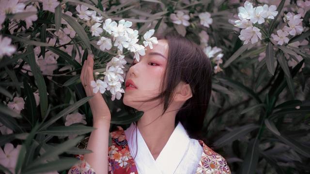 是否值得购买万能话筒：价格因素对你的决策有何影响？