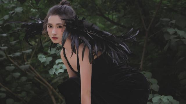 如何清理油烟机的油污(抽油烟机的油污怎么清理)