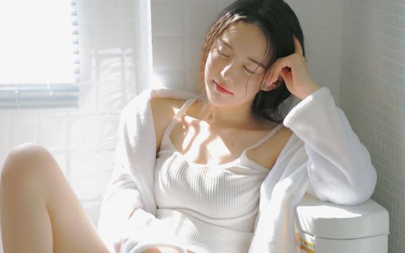 家庭中央空调怎么装修(已经装修好的房子,还能装中央空调么？)