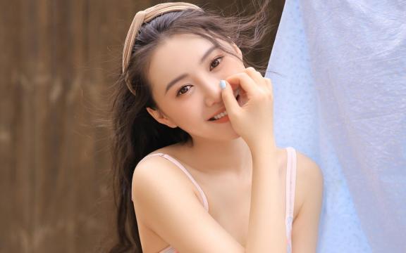 看电影别再去电影院了！家庭影院论坛带你打造豪华私人影院