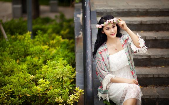 苏泊尔美的电压力锅(美的电压力锅好还是苏泊尔电压力锅好？)