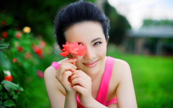 东芝电视花屏重影怎么解决(东芝笔记本显示屏重影,有时候会闪动,怎么办)