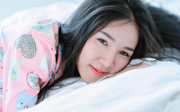 投影爱好者必看：如何选择最优质的投影幕布？