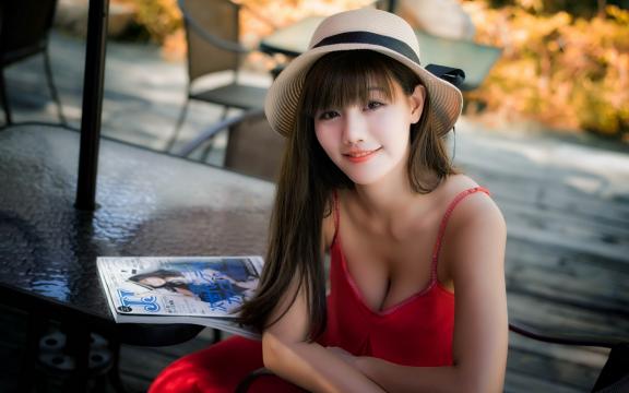 怎么自制投影仪(如何自制投影仪以达到电影院效果？)