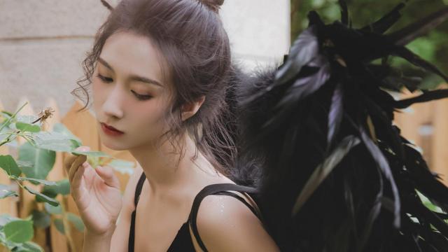 tcl液晶电视机多少钱一台(请问tcl液晶电视80寸价格是多少？)