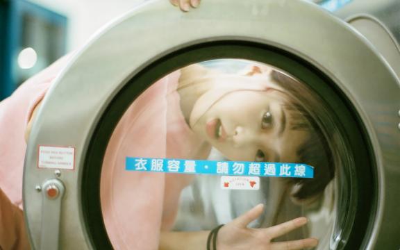 宁波樱奇油烟机维修(抽油烟机到竖向烟井间是160的软管,15米长,还拐了两个弯,)