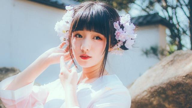 小度在家1s和小度在家有什么区别(小度在家和天猫精灵那个好用？)