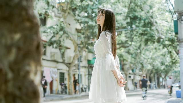 伊莱克斯电烤箱(伊莱克斯烤箱如何使用)